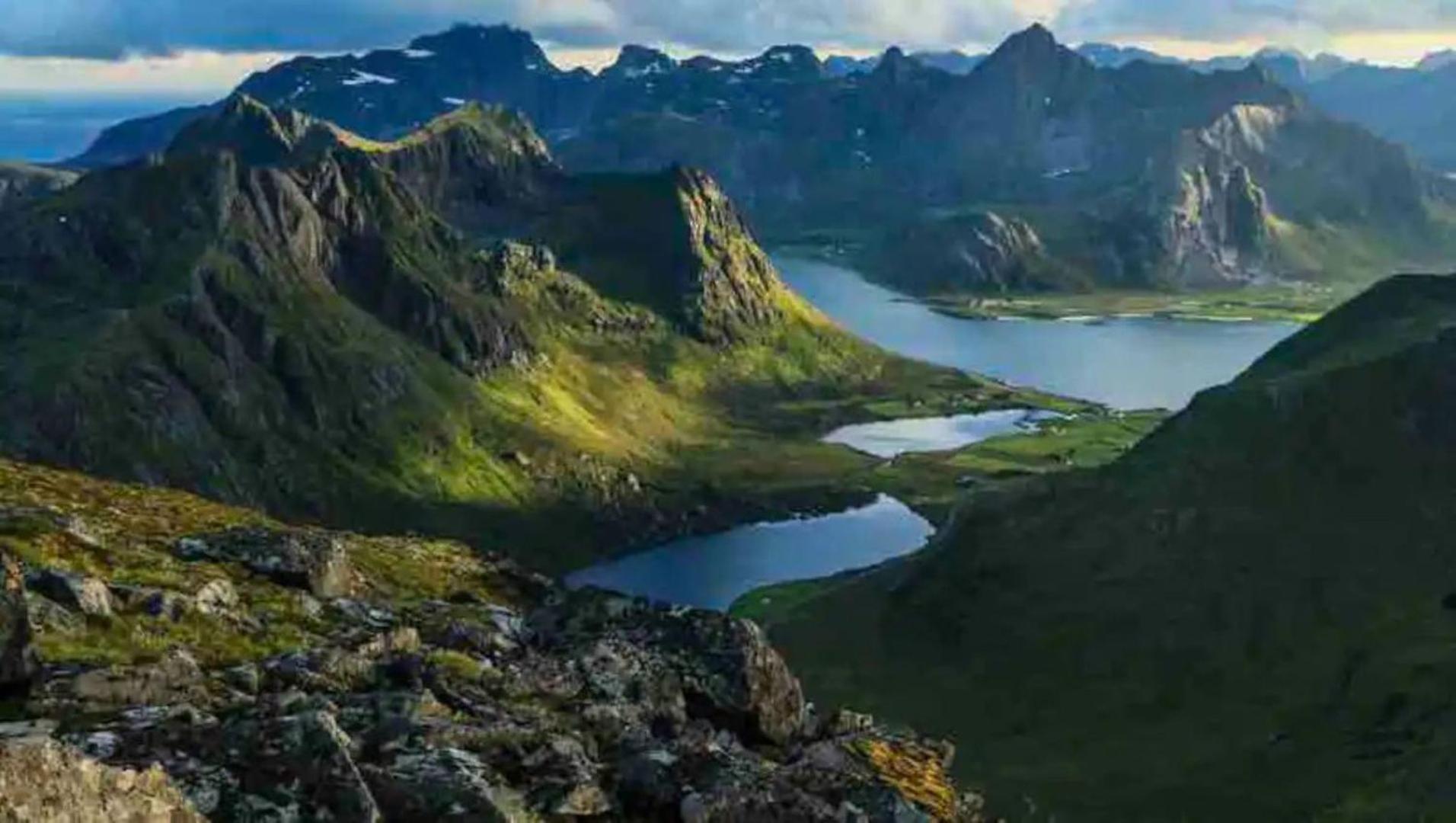Leilighet Med Balkong Og Havutsikt Pa Napp. Екстер'єр фото