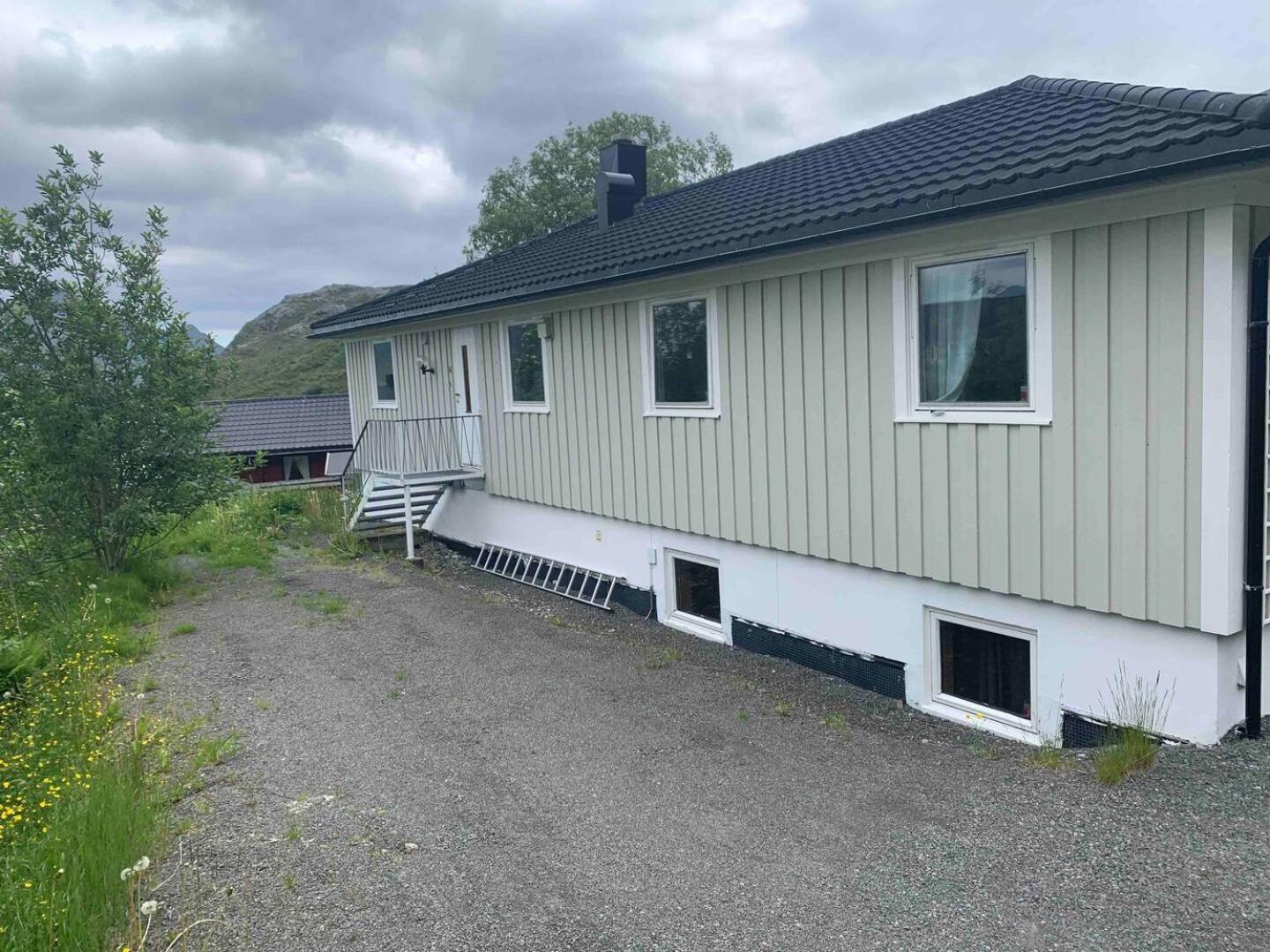 Leilighet Med Balkong Og Havutsikt Pa Napp. Екстер'єр фото